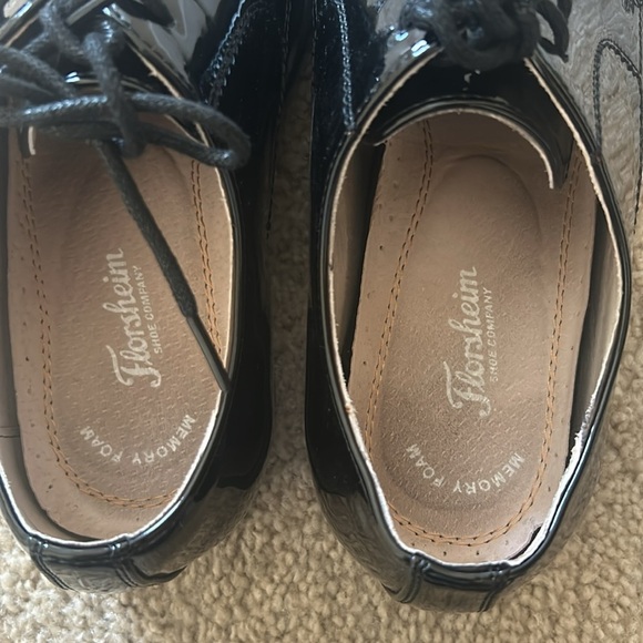 Florsheim Big Boys Size 6 Reveal Black Patent Shoes - Picture 3 of 10